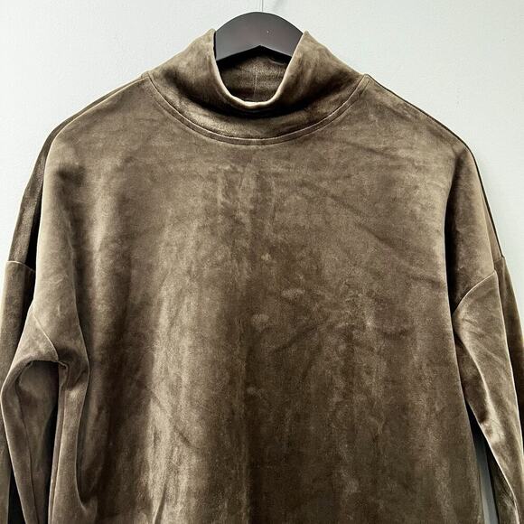Cable & Gauge Sport Women Size S Brown Velour Lounge Shirt Athleisure Travel - Picture 2 of 11